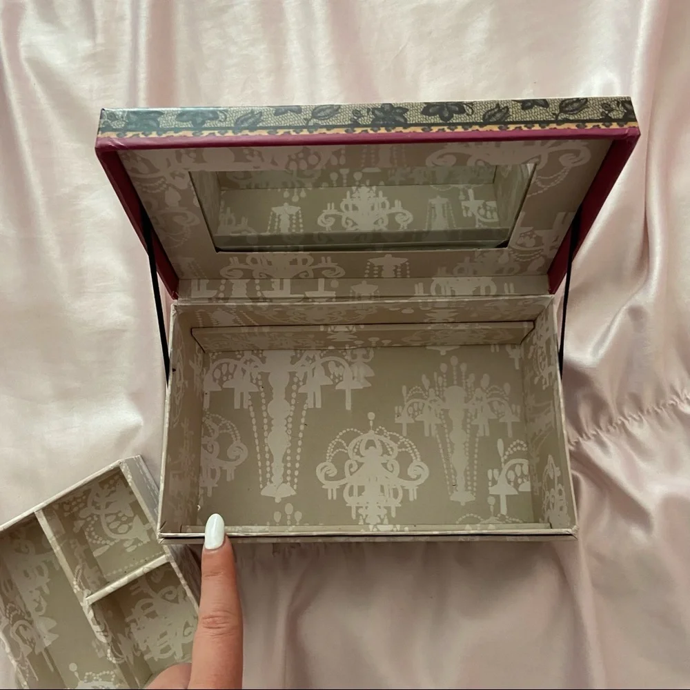 Jewelry box - Picture 8 of 8